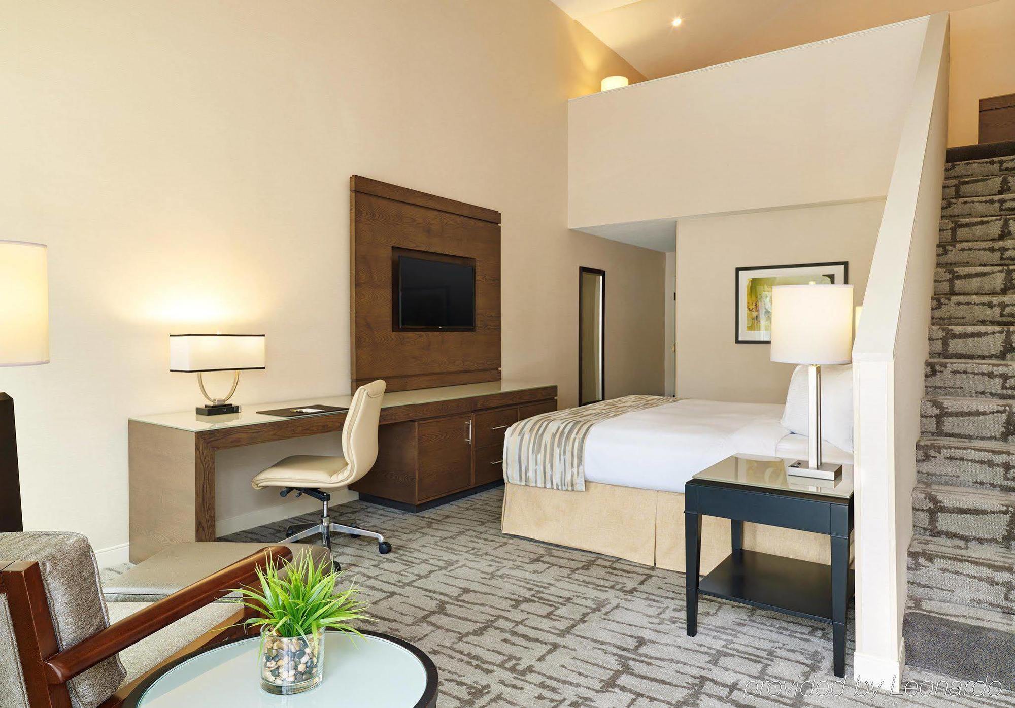 Karlan - A Doubletree By Hilton 4*